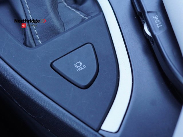 Used 2022 Lexus UX 200 w/ Premium Package FWD image 37