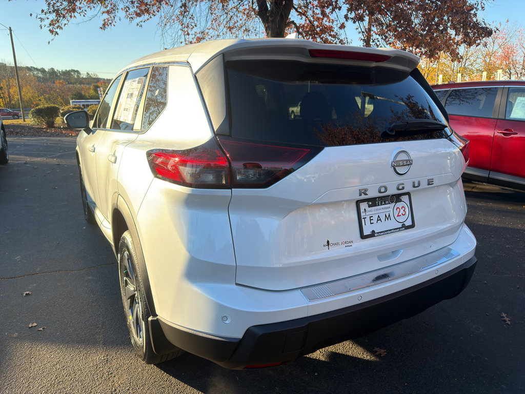 New 2026 Nissan Rogue SV w/ Cold Weather Package image 5