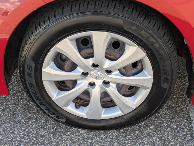 Used 2021 Toyota Corolla LE FWD image 21