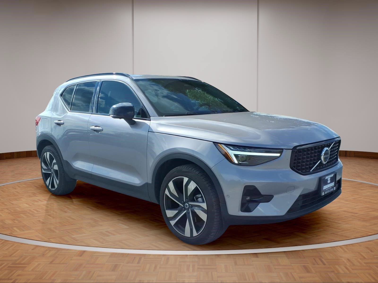 Certified 2026 Volvo XC40 B5 Ultra w/ Protection Package Premier AWD/4WD image 1