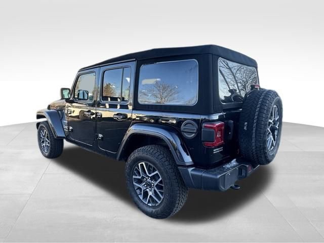 Used 2024 Jeep Wrangler Sahara image 5
