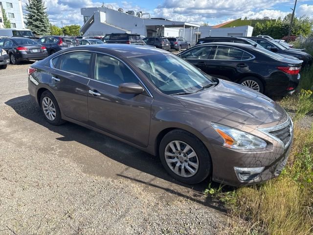 Used 2013 Nissan Altima 2.5 S FWD image 24
