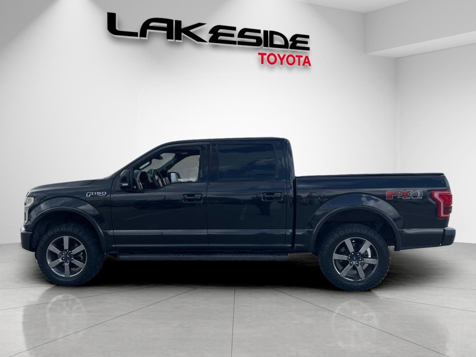 Used 2015 Ford F150 Lariat image 3