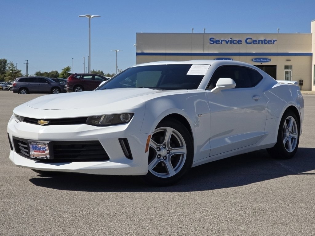 Used 2017 Chevrolet Camaro LT image 2