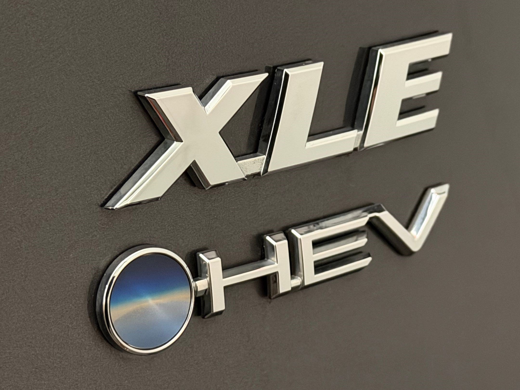 Used 2025 Toyota RAV4 XLE AWD/4WD image 29