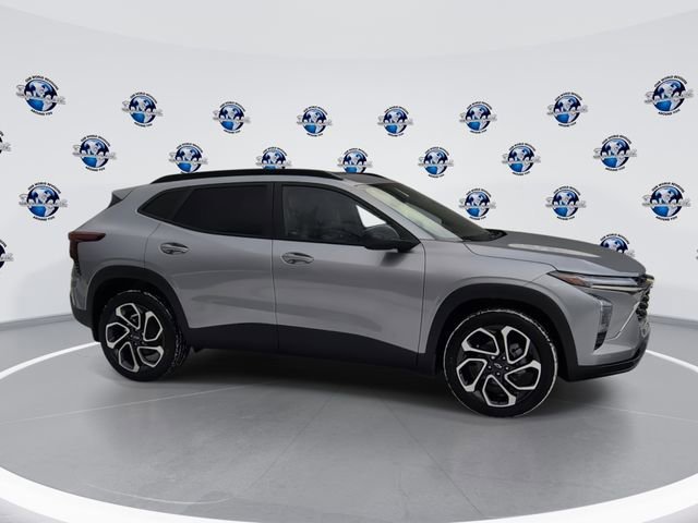 New 2026 Chevrolet Trax RS w/ Sunroof Package image 9