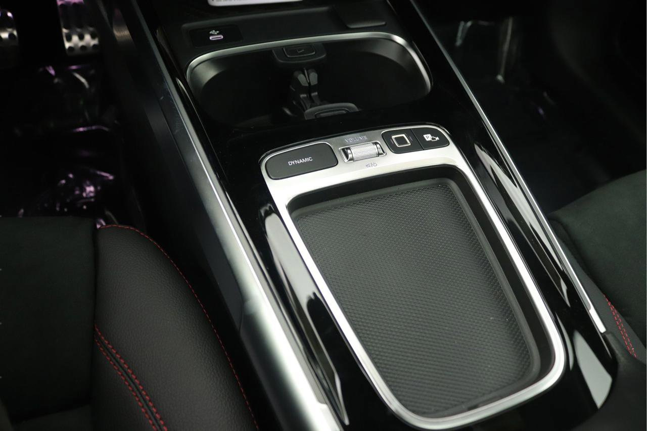 New 2026 Mercedes-Benz GLB 35 AMG 4MATIC image 6