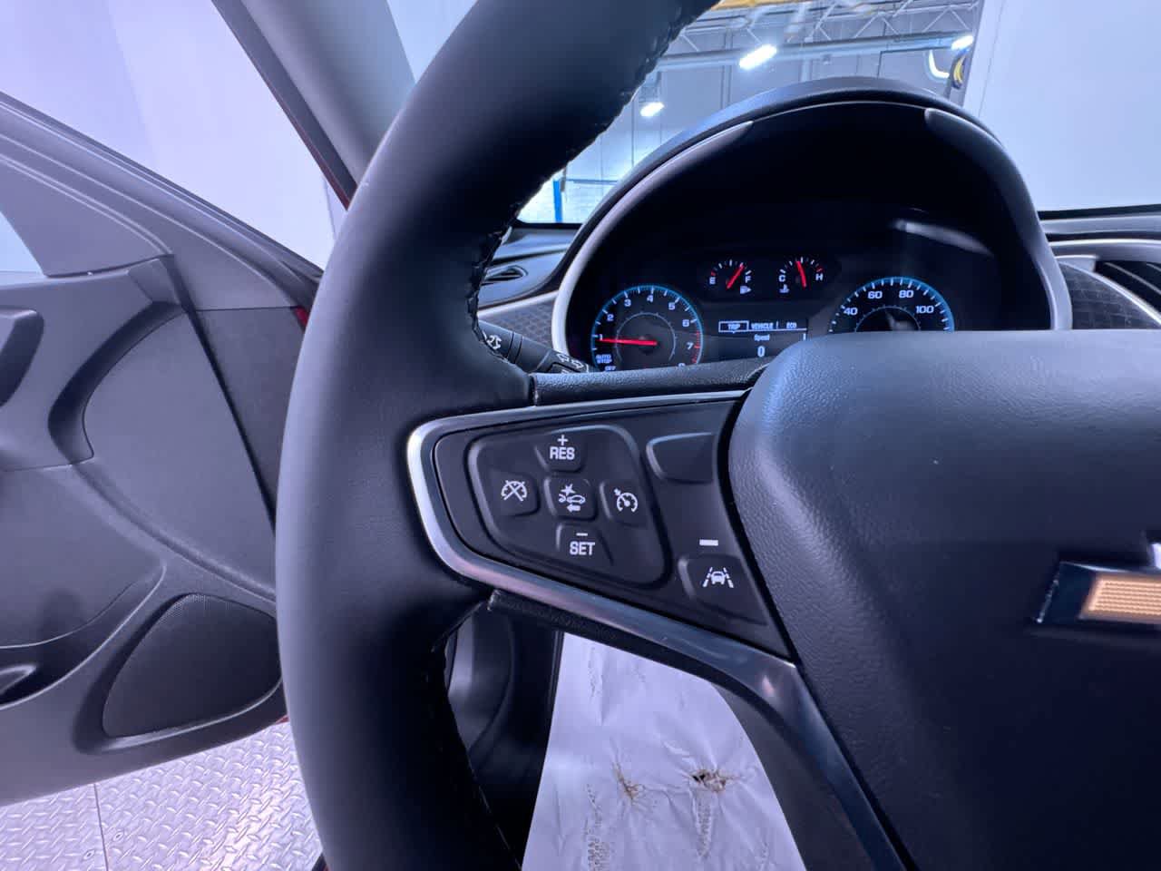 Used 2023 Chevrolet Malibu RS FWD image 20