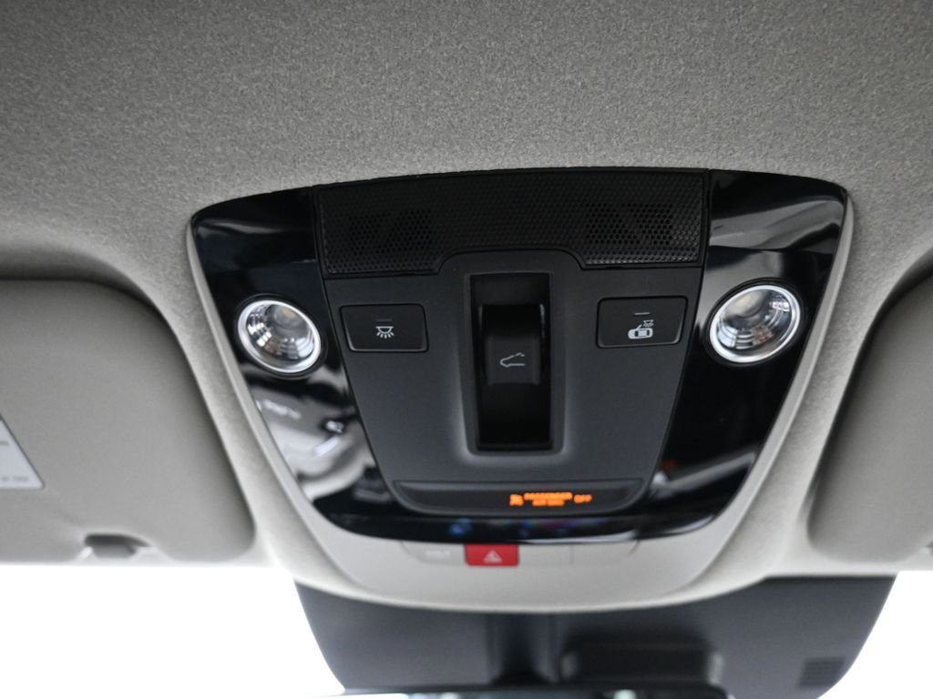 New 2025 Kia Niro Wave w/ Wave Preserve Package image 18