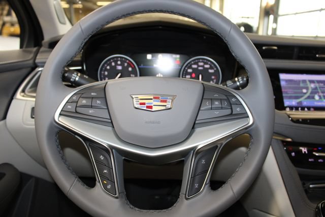 New 2026 Cadillac XT5 Premium Luxury w/ Driver Assist Package FWD image 31