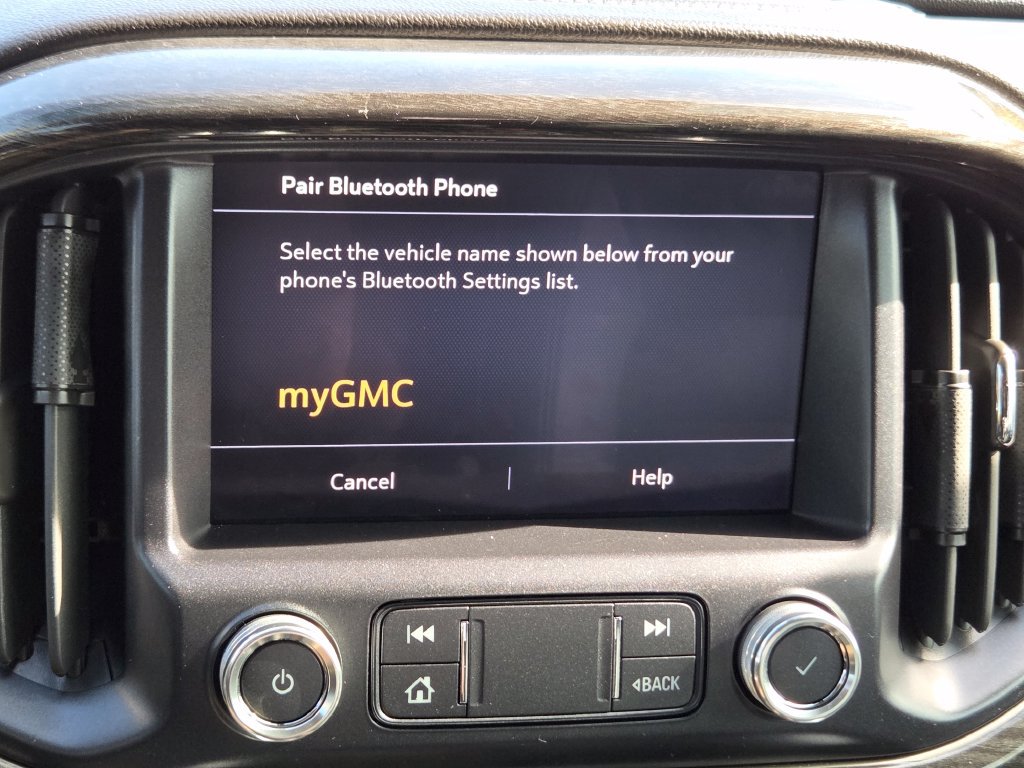 Used 2022 GMC Canyon Denali w/ Denali Black Edition Package AWD/4WD image 6