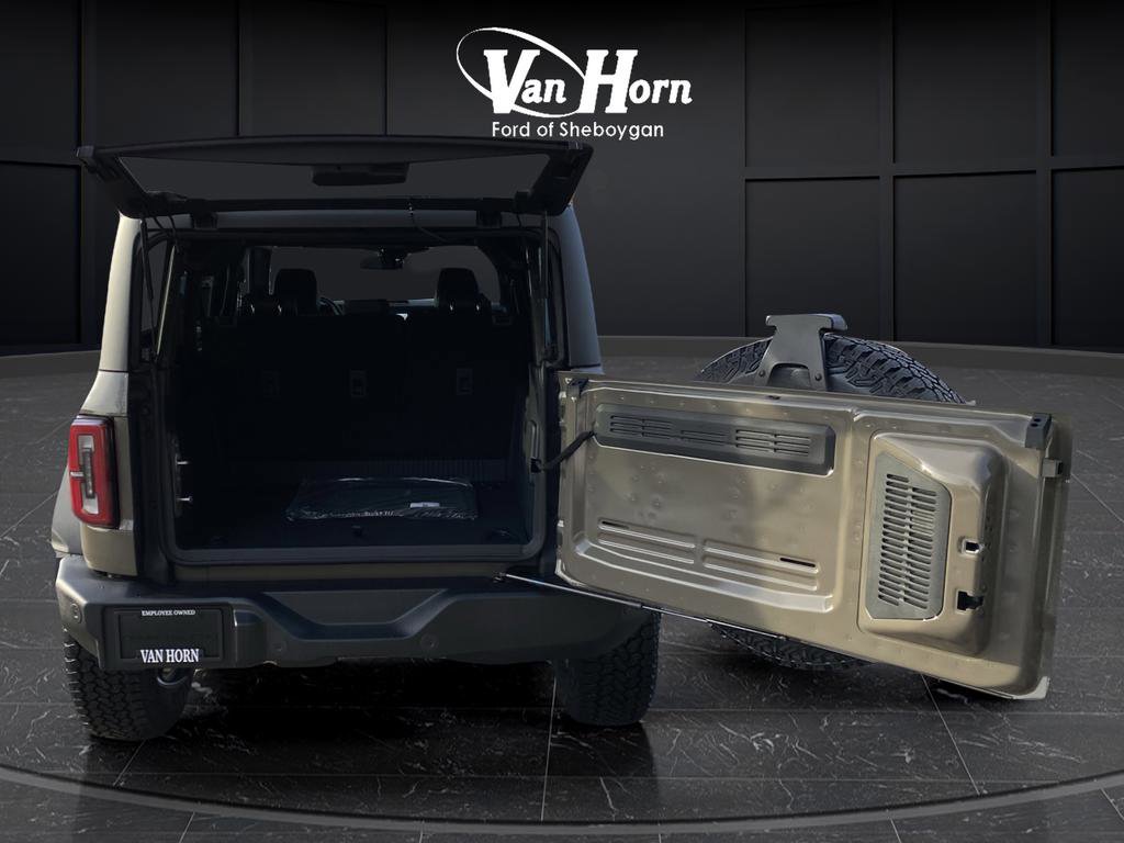 New 2025 Ford Bronco Outer Banks w/ Sasquatch Package image 16