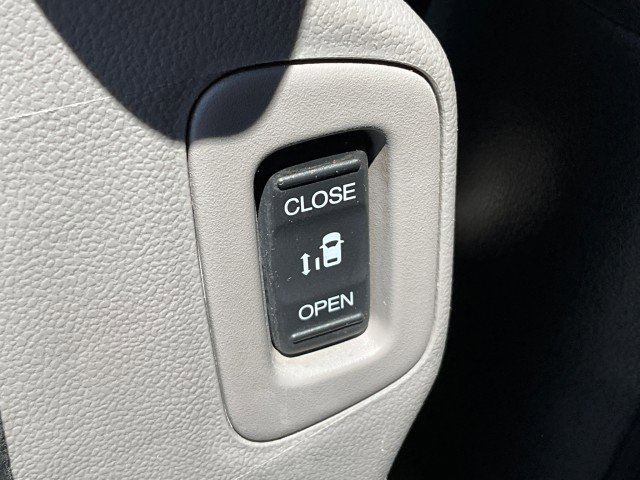 Used 2011 Honda Odyssey EX image 30