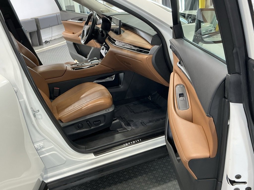 Used 2023 INFINITI QX60 Sensory w/ Vision Package image 27
