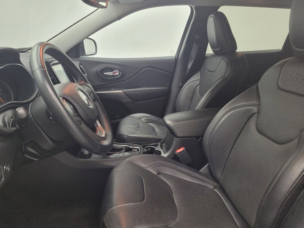 Used 2019 Jeep Cherokee Limited image 17