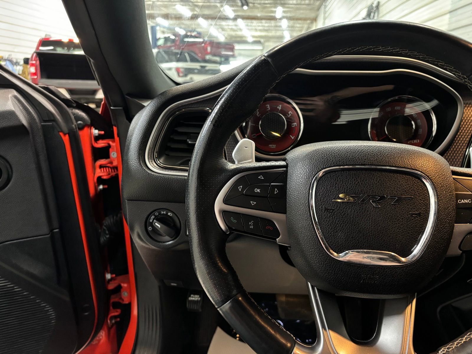 Used 2016 Dodge Challenger SRT Hellcat image 15