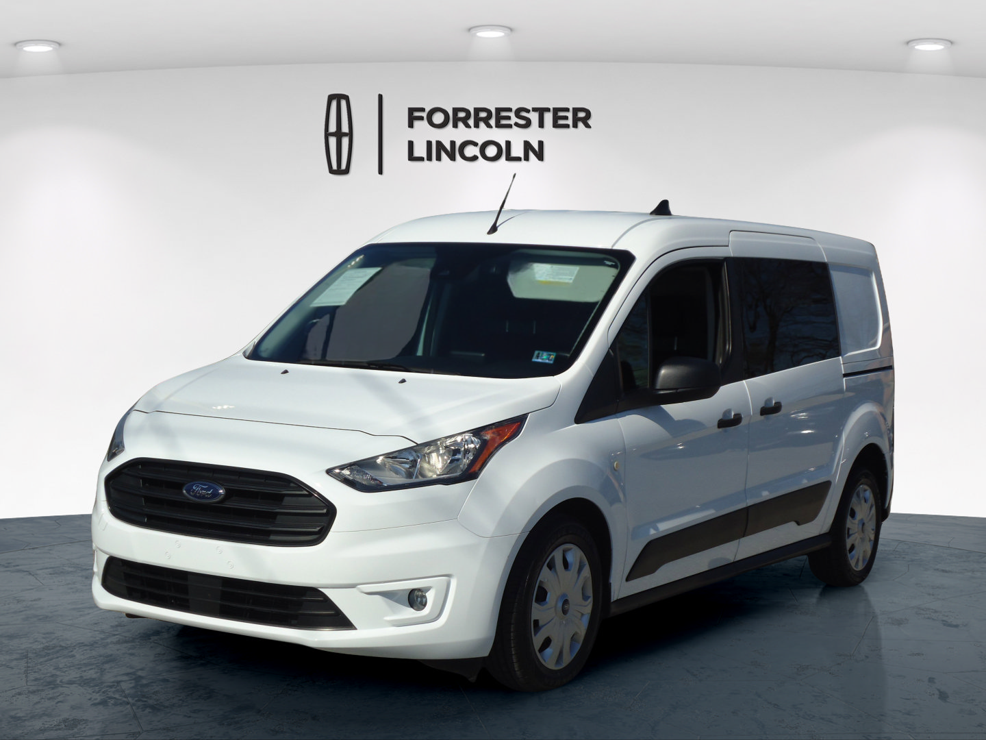 Used 2020 Ford Transit Connect XLT FWD image 7