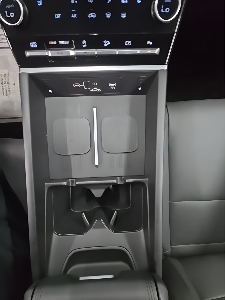 New 2026 Hyundai Santa Fe XRT AWD/4WD image 35