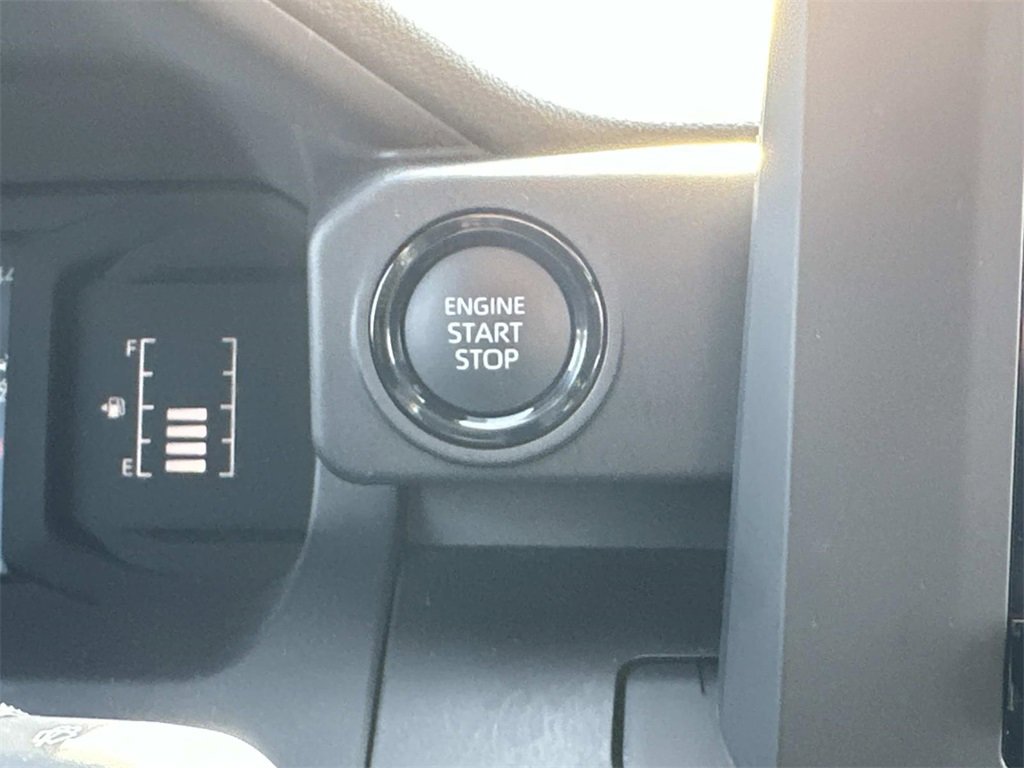 Used 2024 Toyota Tacoma SR image 27