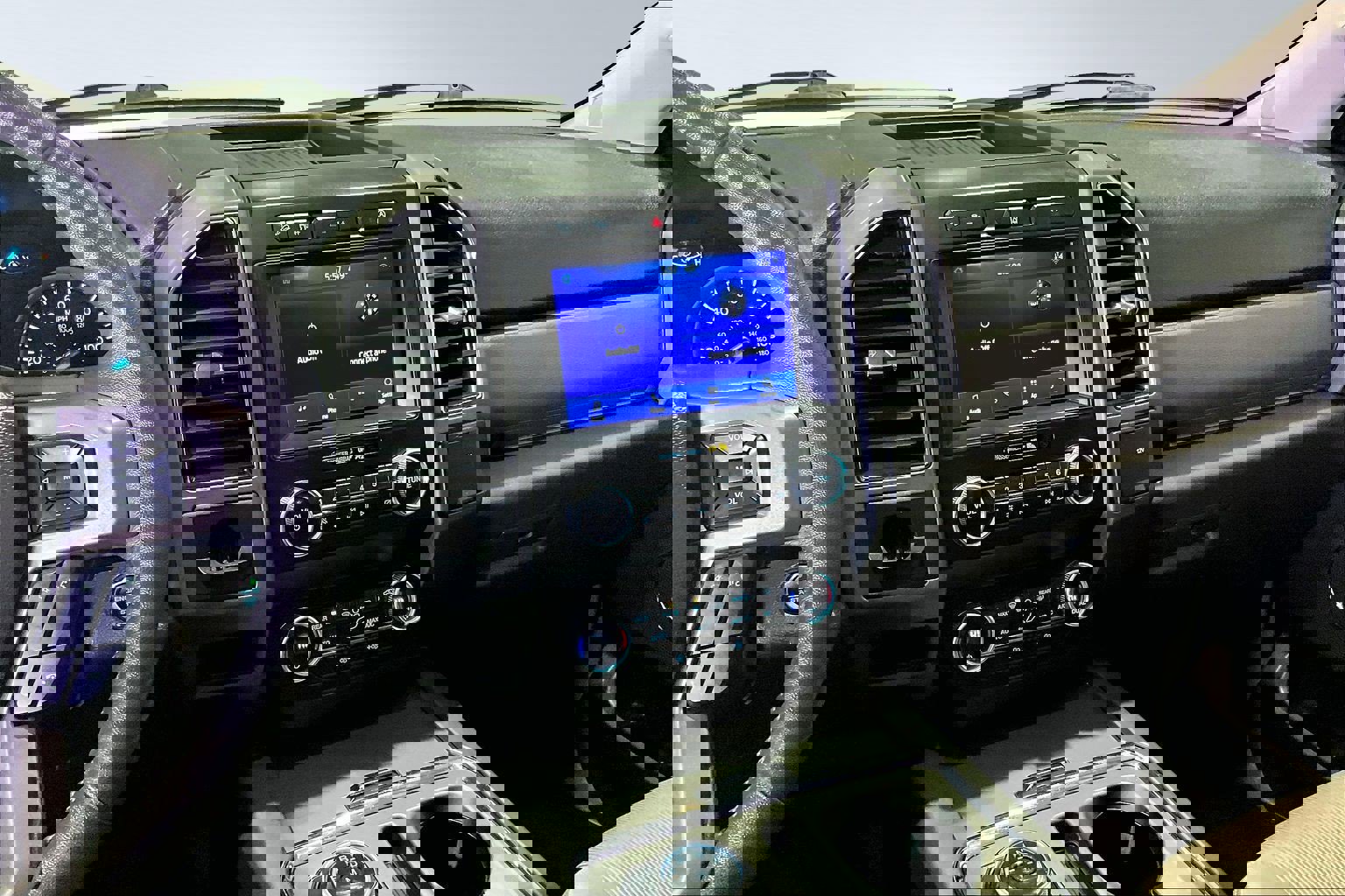 Used 2021 Ford Expedition XLT image 9