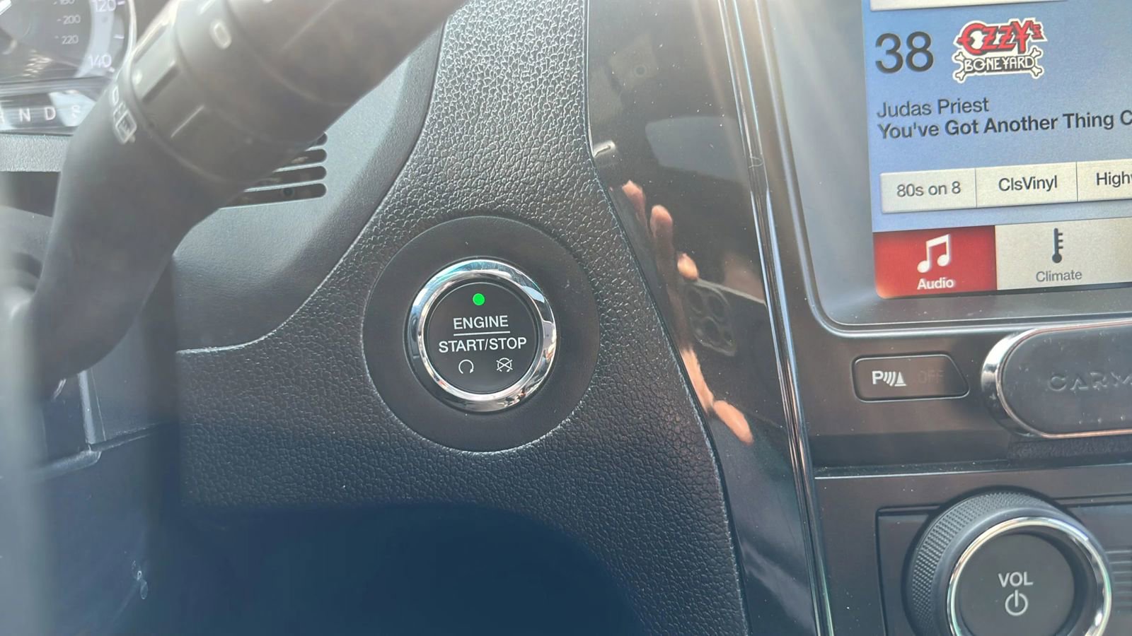 Used 2017 Ford Explorer XLT w/ Equipment Group 202A image 20