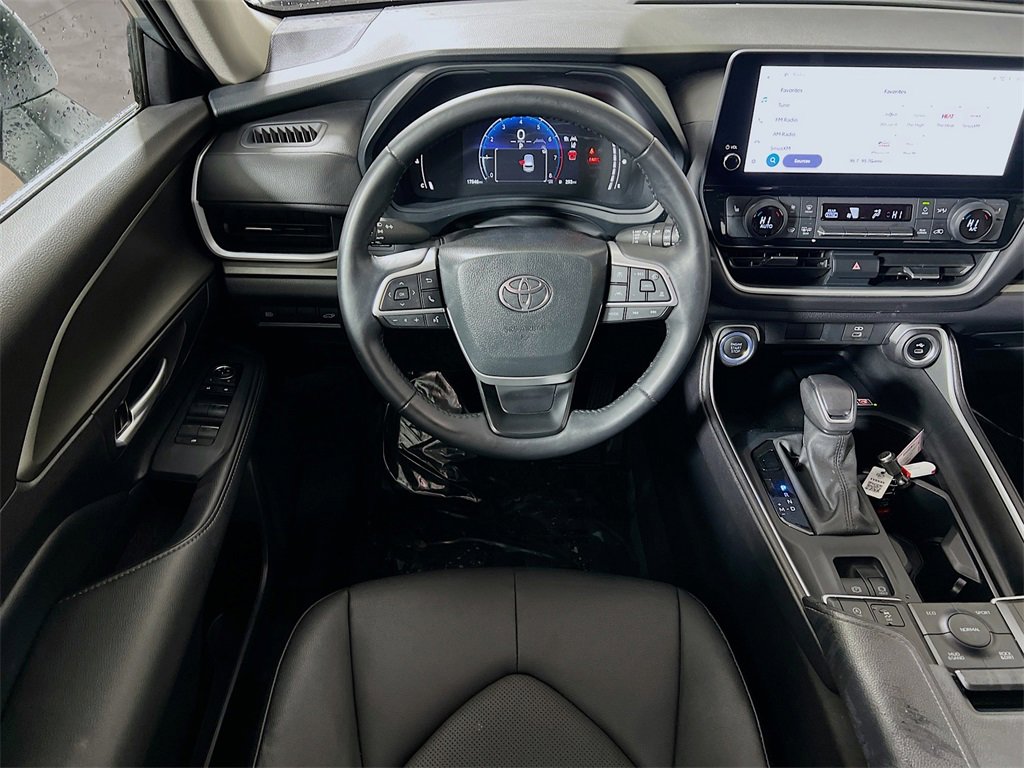 Certified 2025 Toyota Grand Highlander AWD image 20