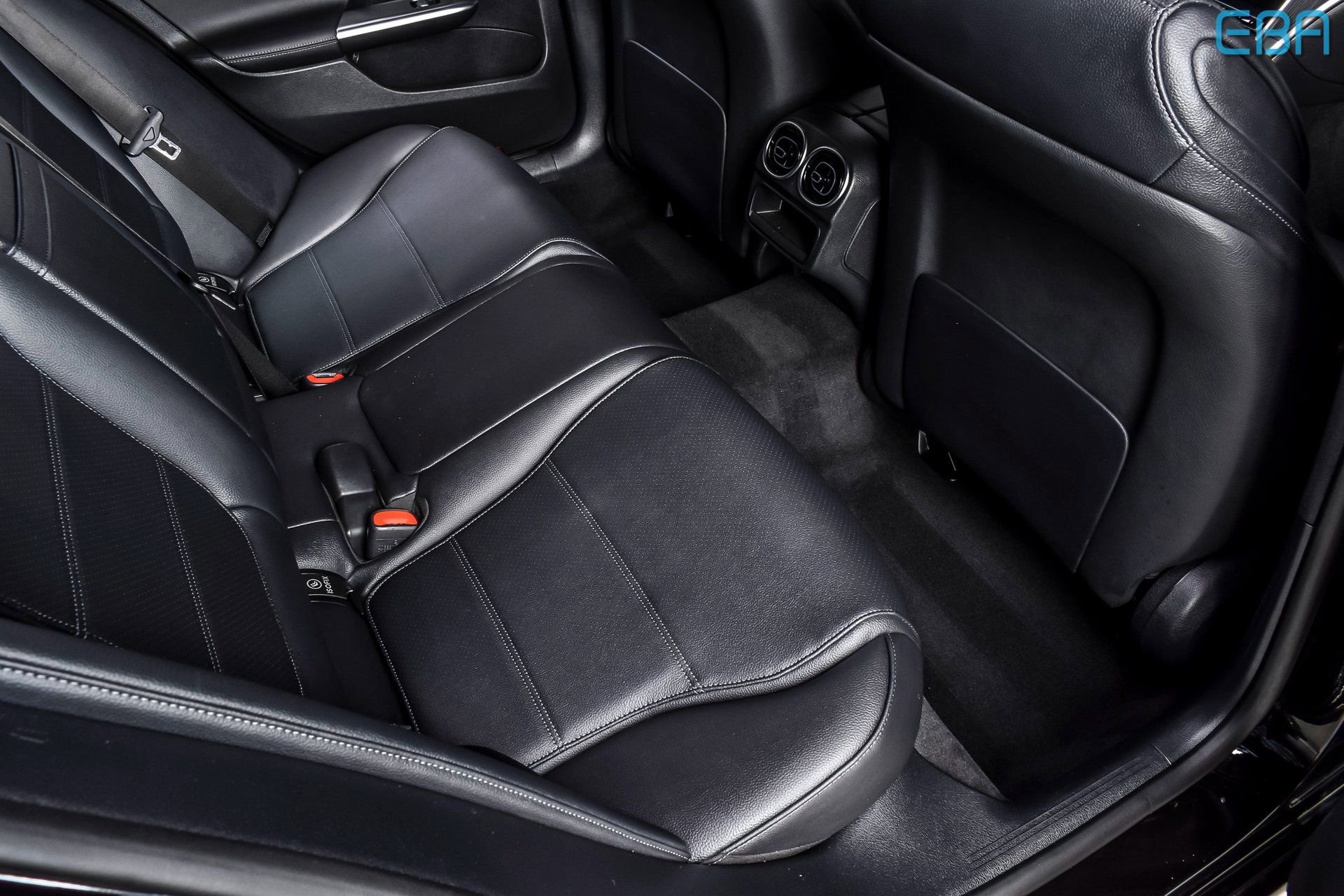 Used 2025 Mercedes-Benz C 300 4MATIC Sedan image 23