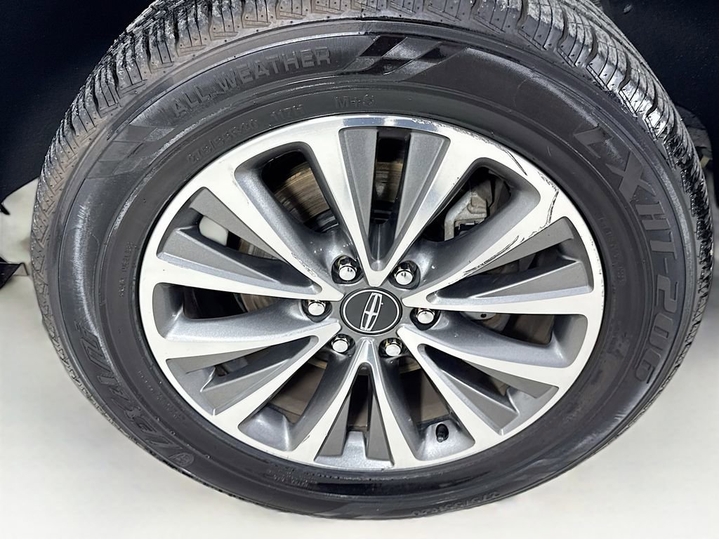 Used 2017 Lincoln Navigator Select RWD image 43