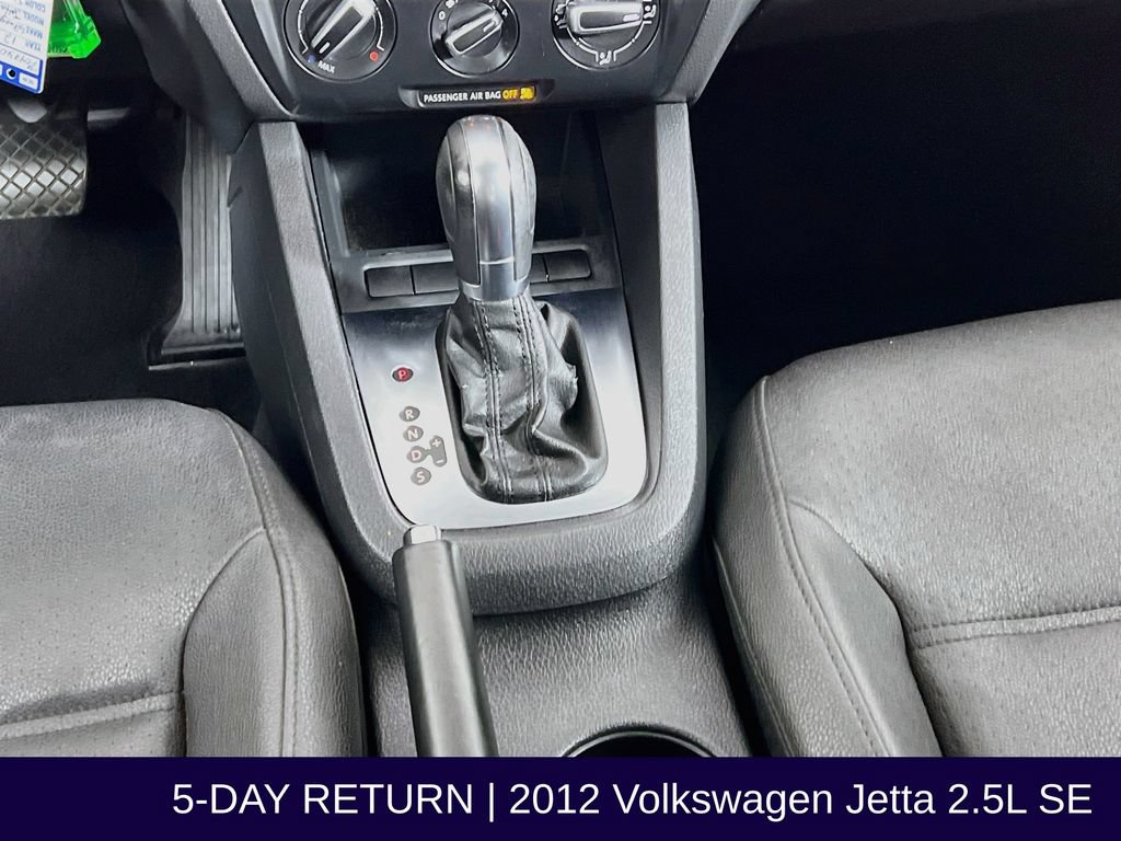 Used 2012 Volkswagen Jetta SE FWD image 19