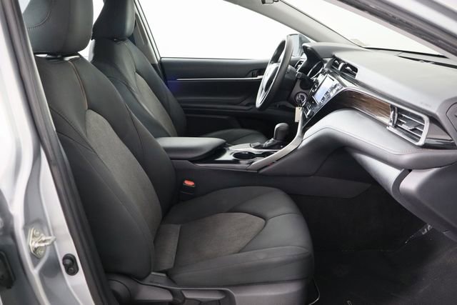 Used 2020 Toyota Camry LE image 17