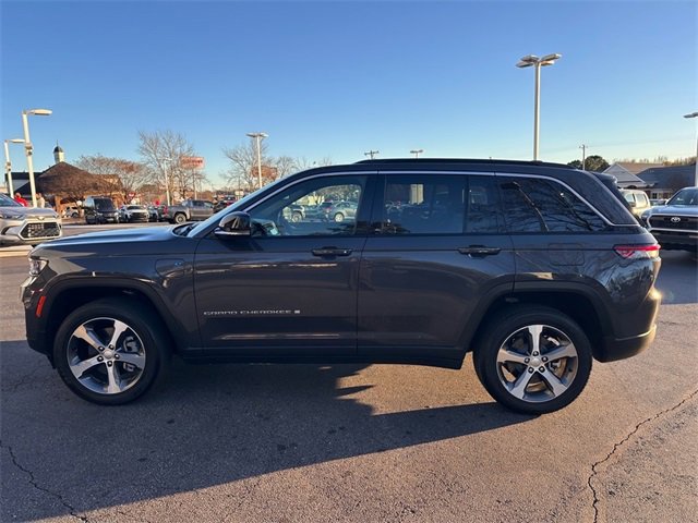 Used 2024 Jeep Grand Cherokee Limited 4xe image 6