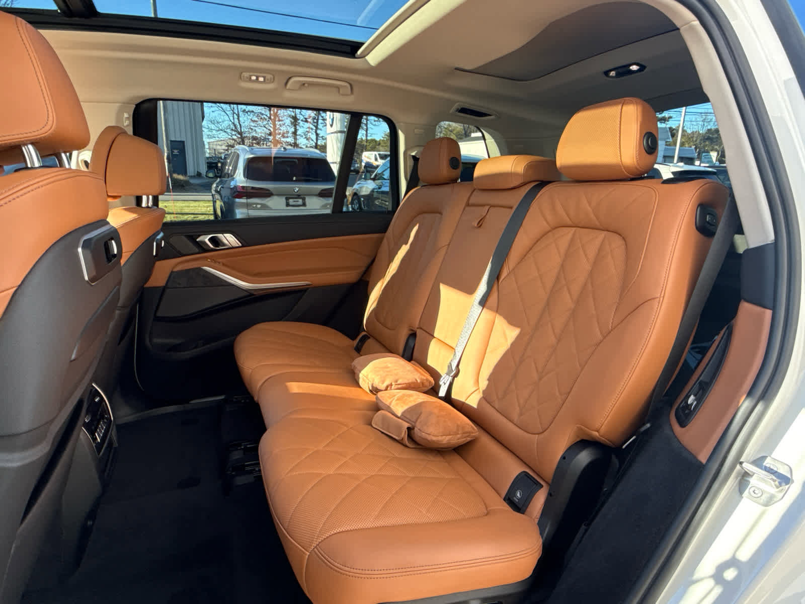 Certified 2023 BMW X7 xDrive40i w/ Premium Package image 16