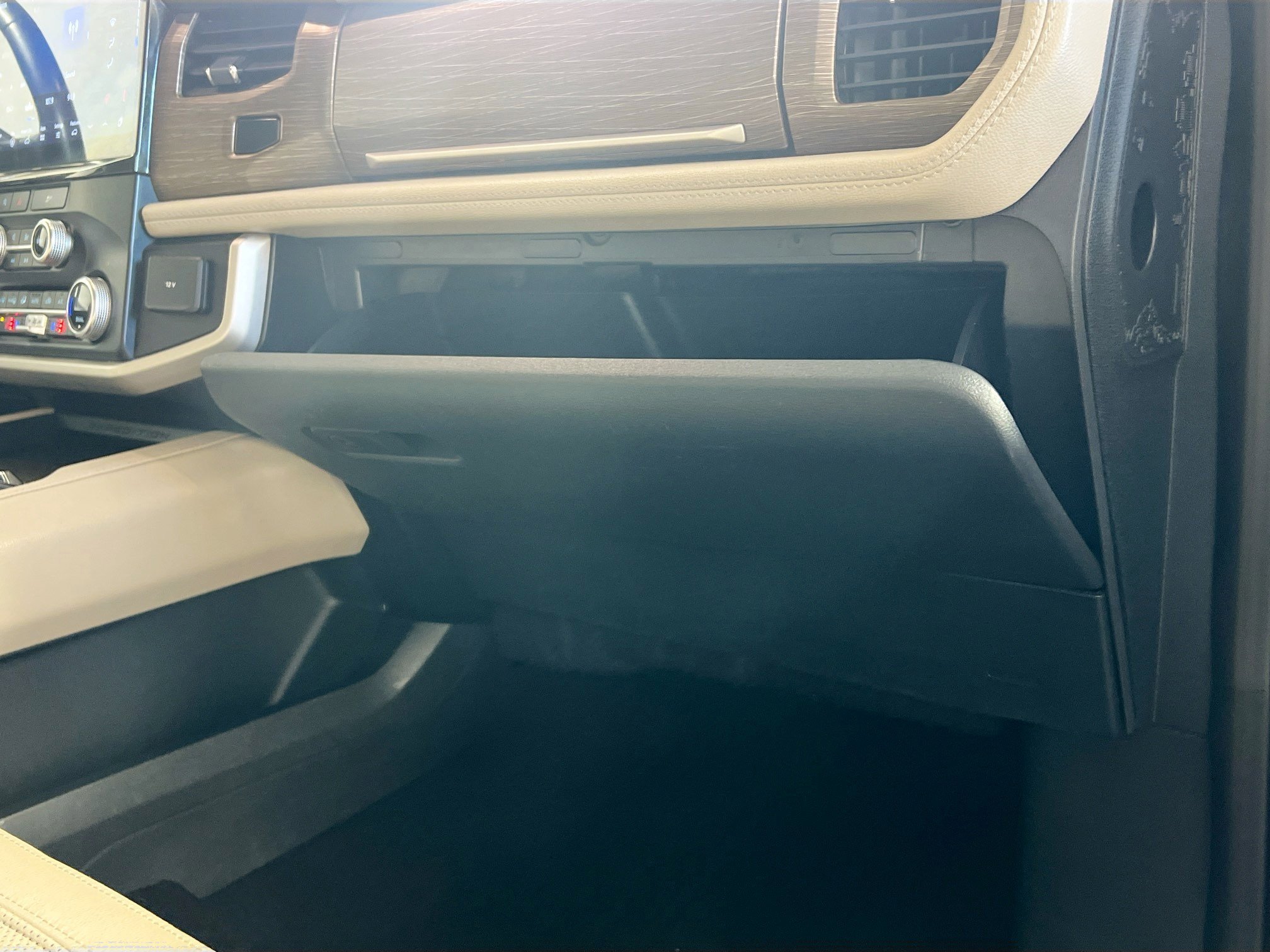 Used 2023 Ford Expedition Max Limited image 35