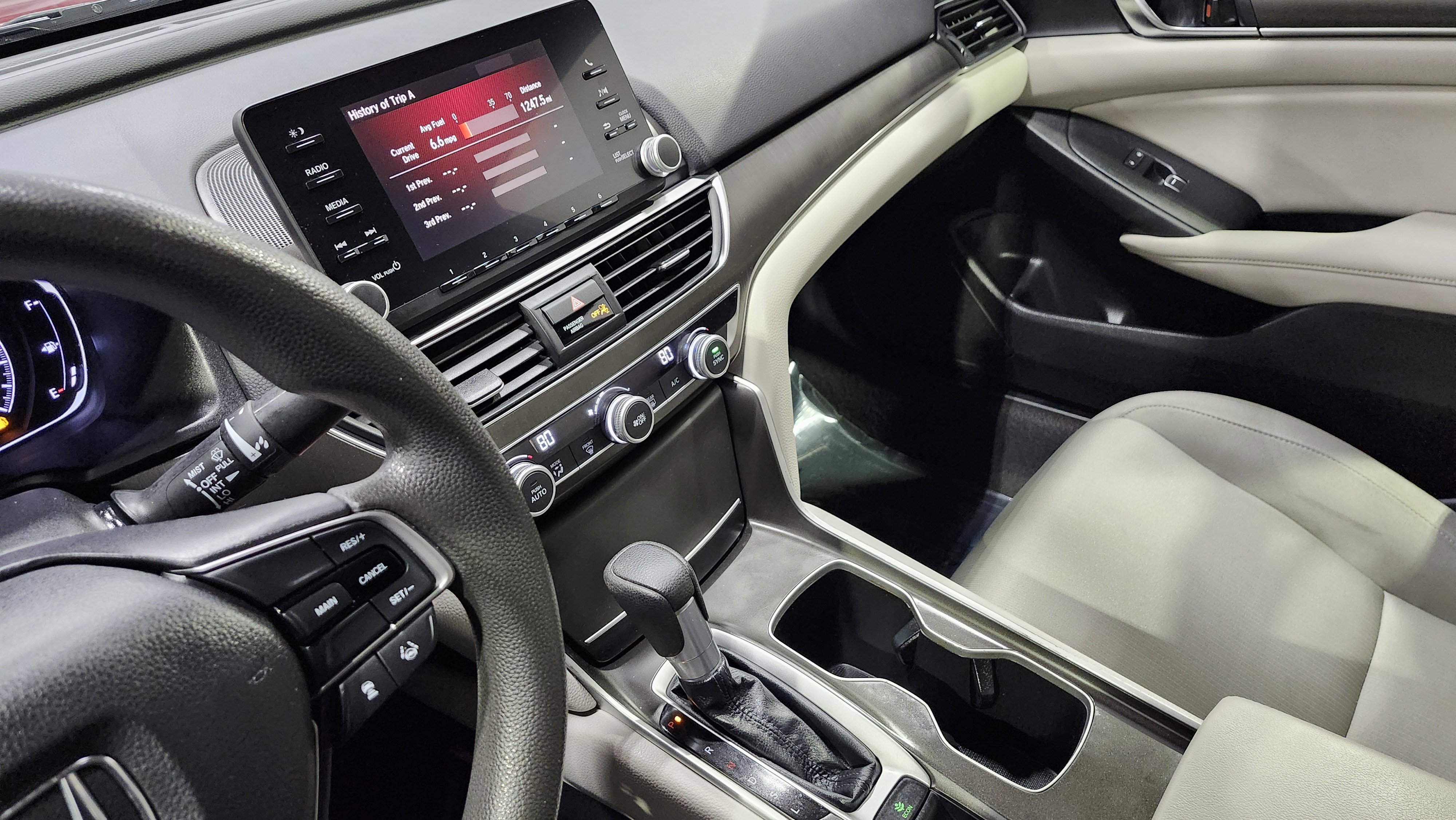 Used 2018 Honda Accord LX image 26