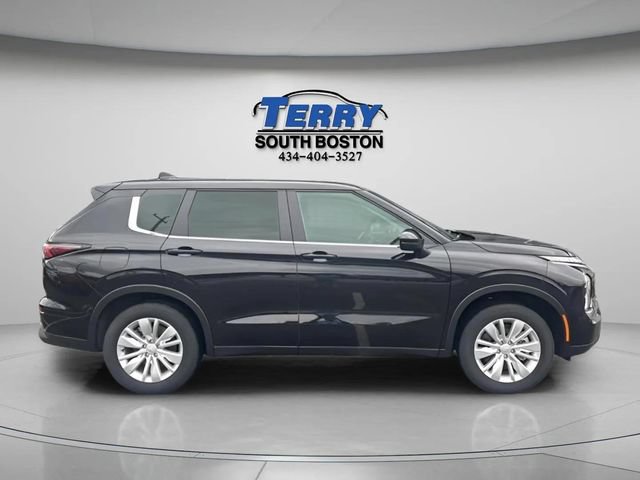 Used 2025 Mitsubishi Outlander ES