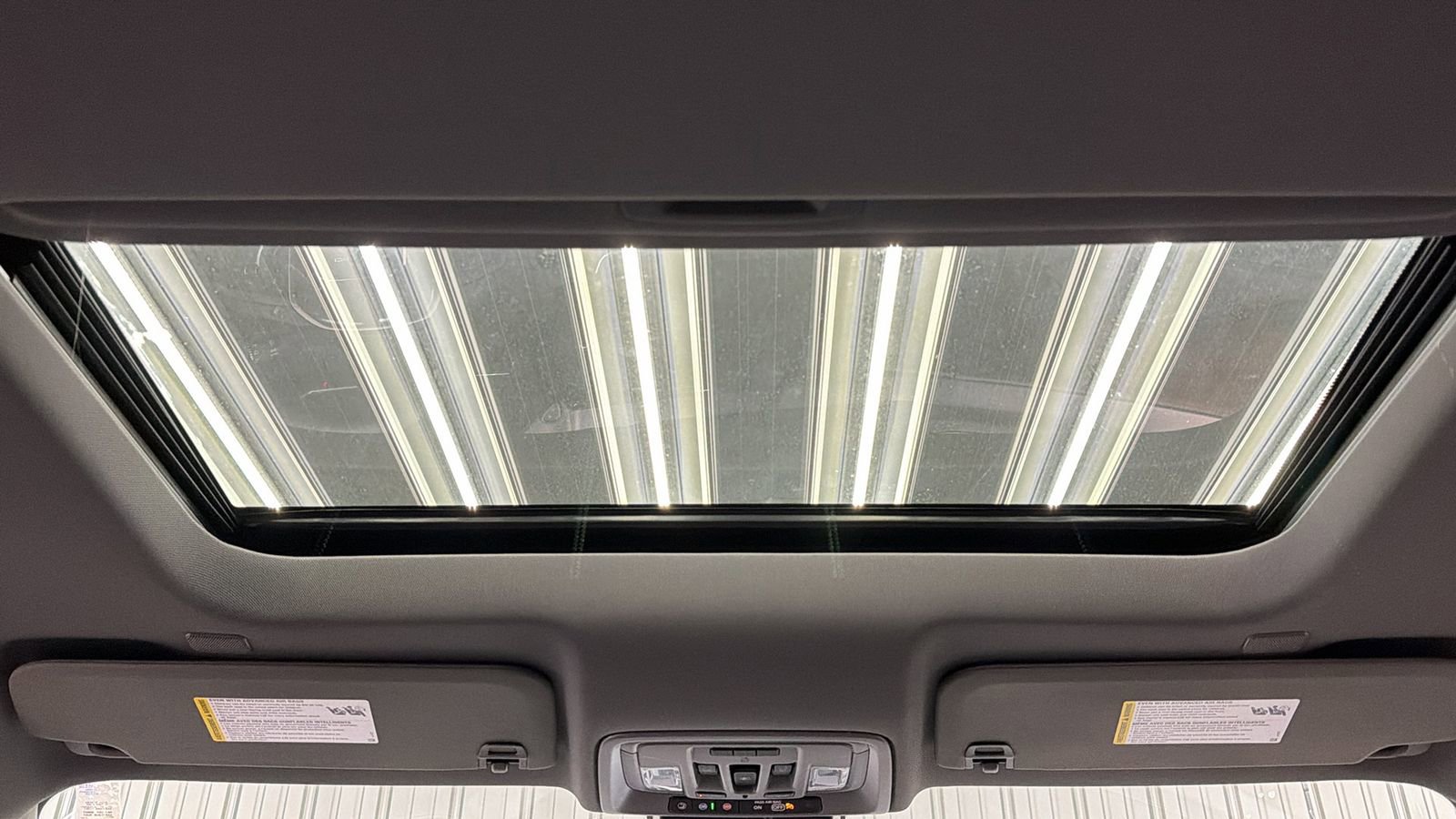 Used 2025 GMC Sierra 3500 Denali w/ Denali Reserve Package image 45