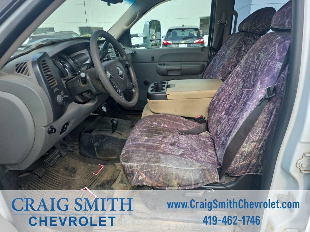 Used 2008 Chevrolet Silverado 2500 W/T AWD/4WD image 9