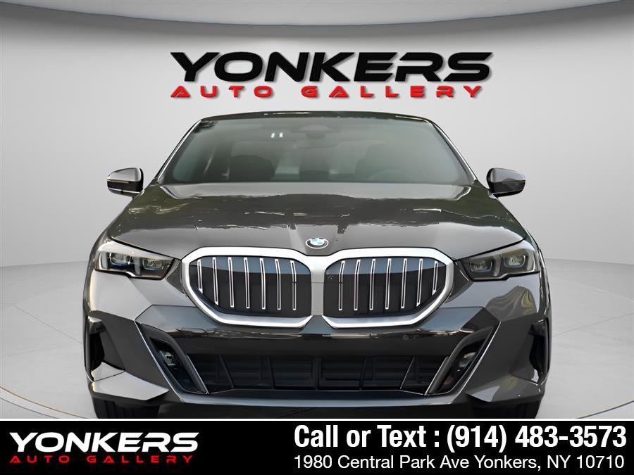 Used 2024 BMW 530i xDrive image 18