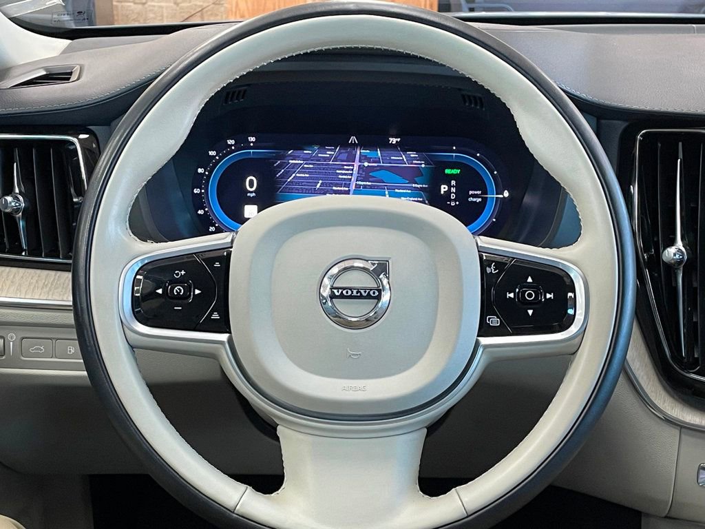 Used 2022 Volvo XC60 T8 Inscription image 26