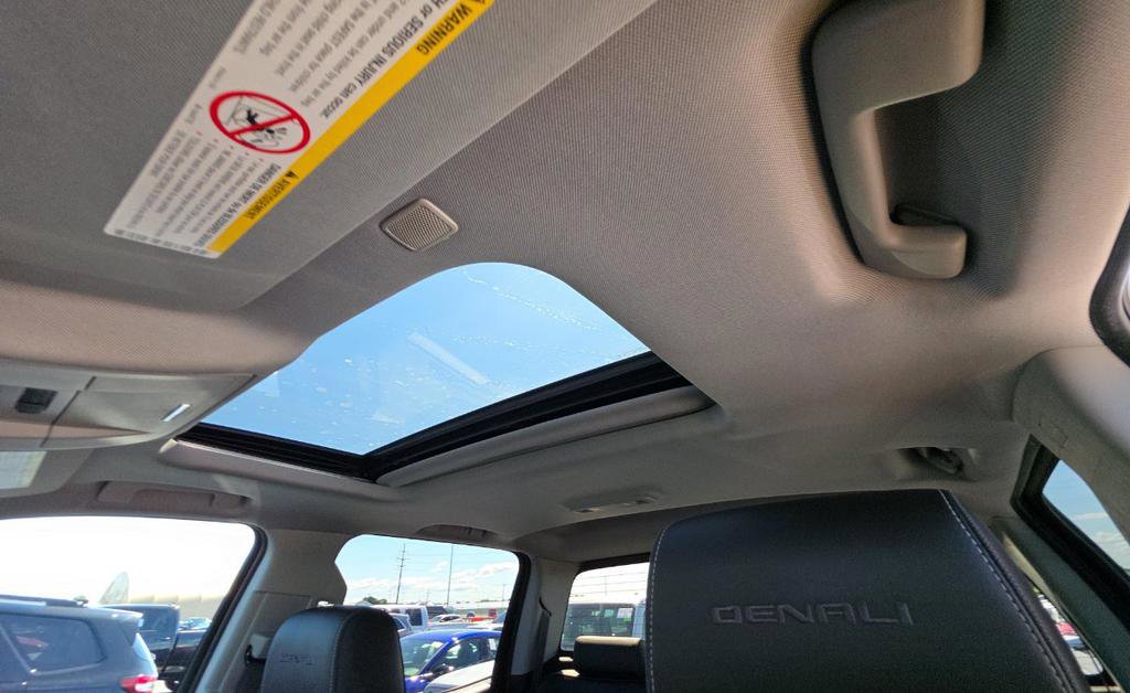Used 2018 GMC Sierra 3500 Denali w/ Duramax Plus Package AWD/4WD image 16