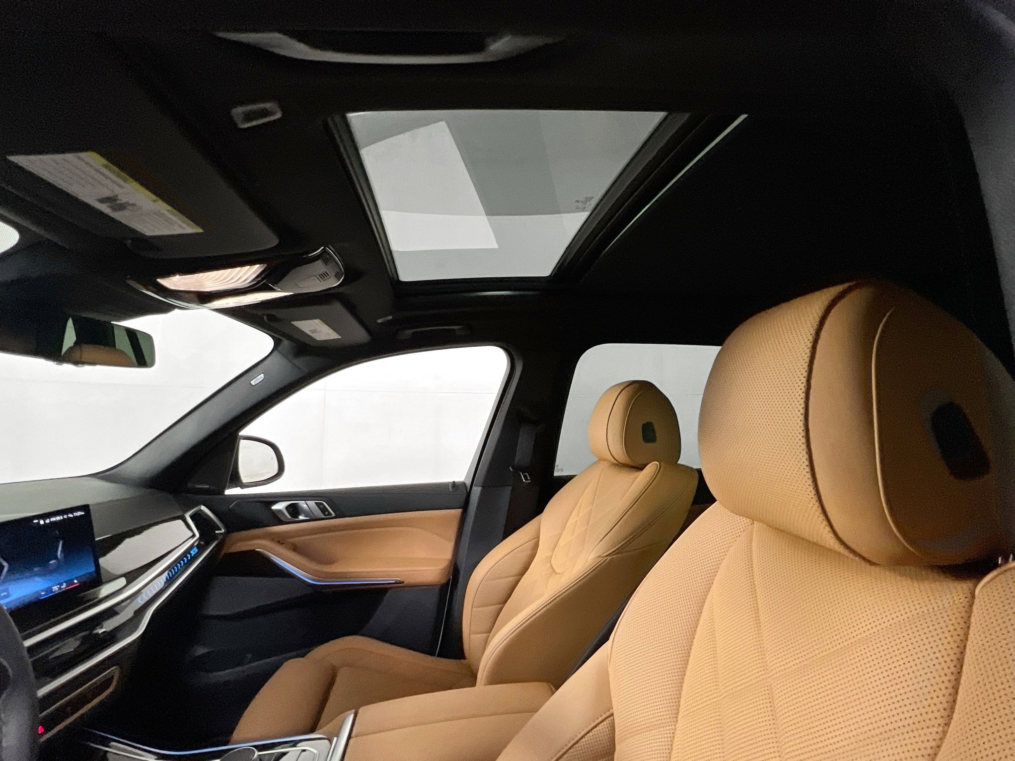 Used 2024 BMW X5 xDrive40i w/ Premium Package image 23