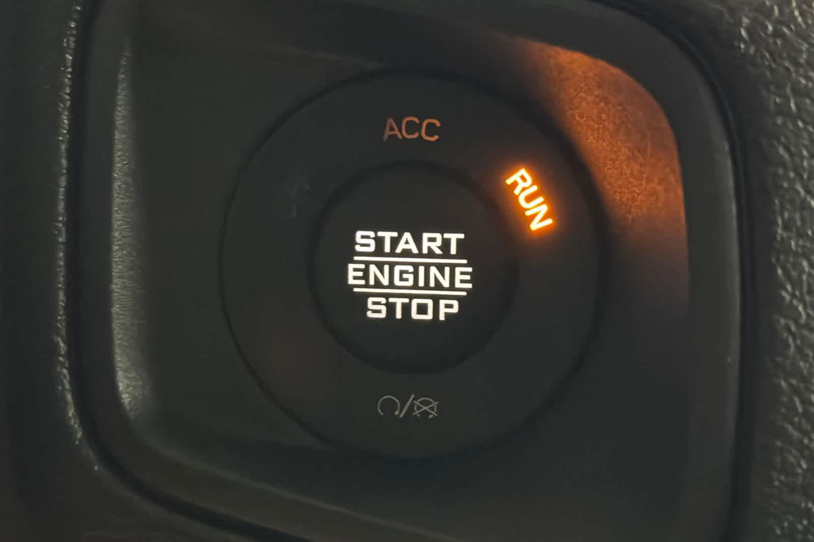 Used 2024 Jeep Wrangler Unlimited AWD/4WD image 22