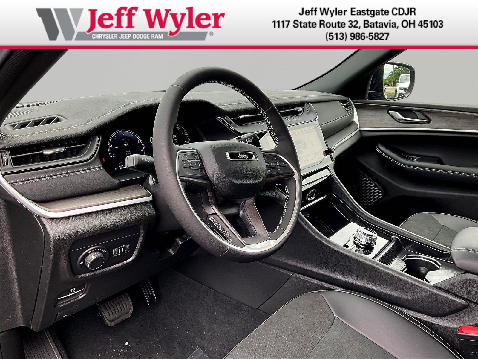 New 2026 Jeep Grand Cherokee Altitude AWD/4WD image 16