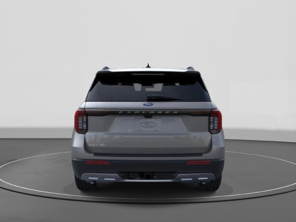 New 2026 Ford Explorer Active w/ Active Comfort Package RWD image 5