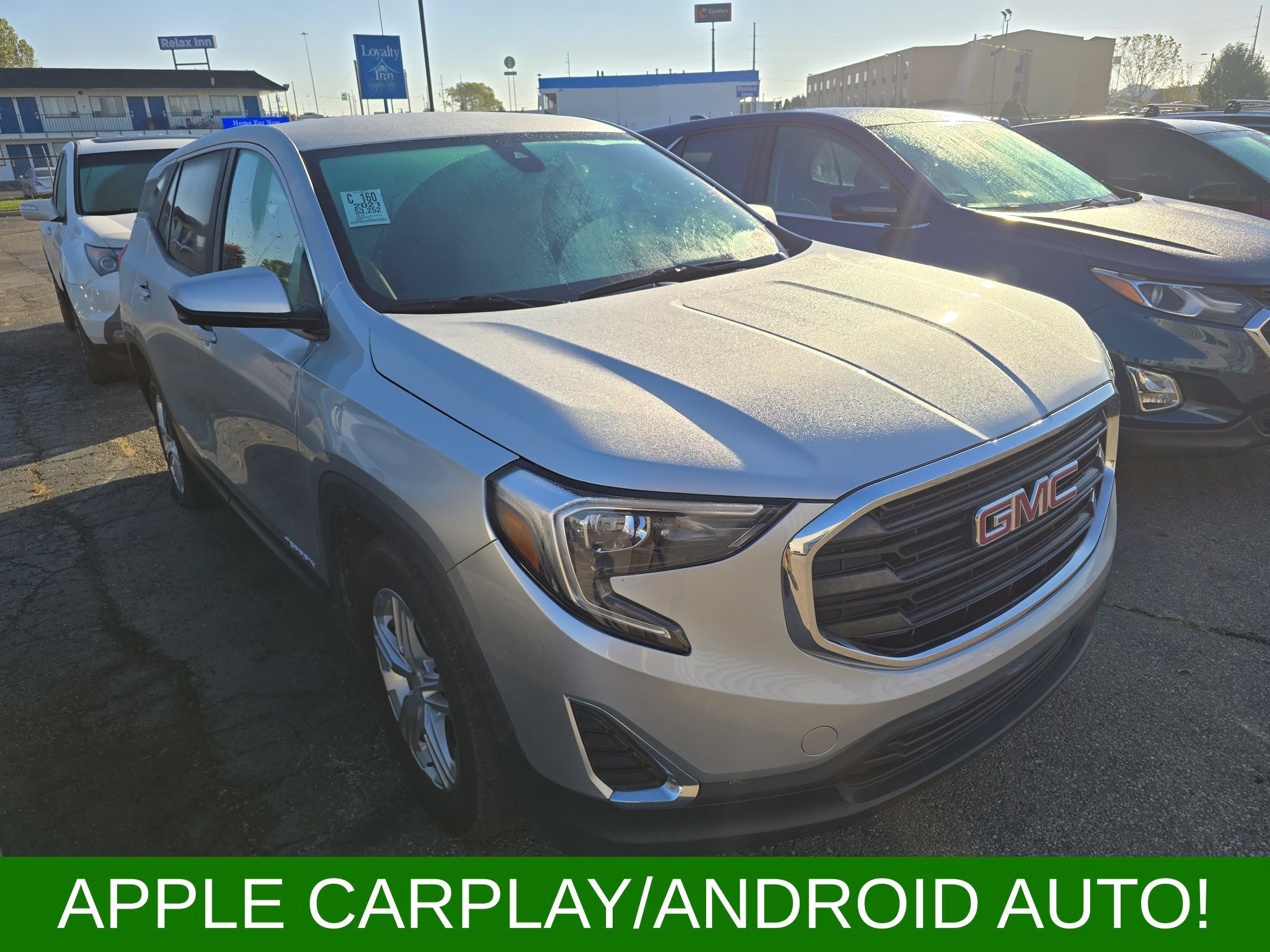Used 2021 GMC Terrain SLE FWD image 2