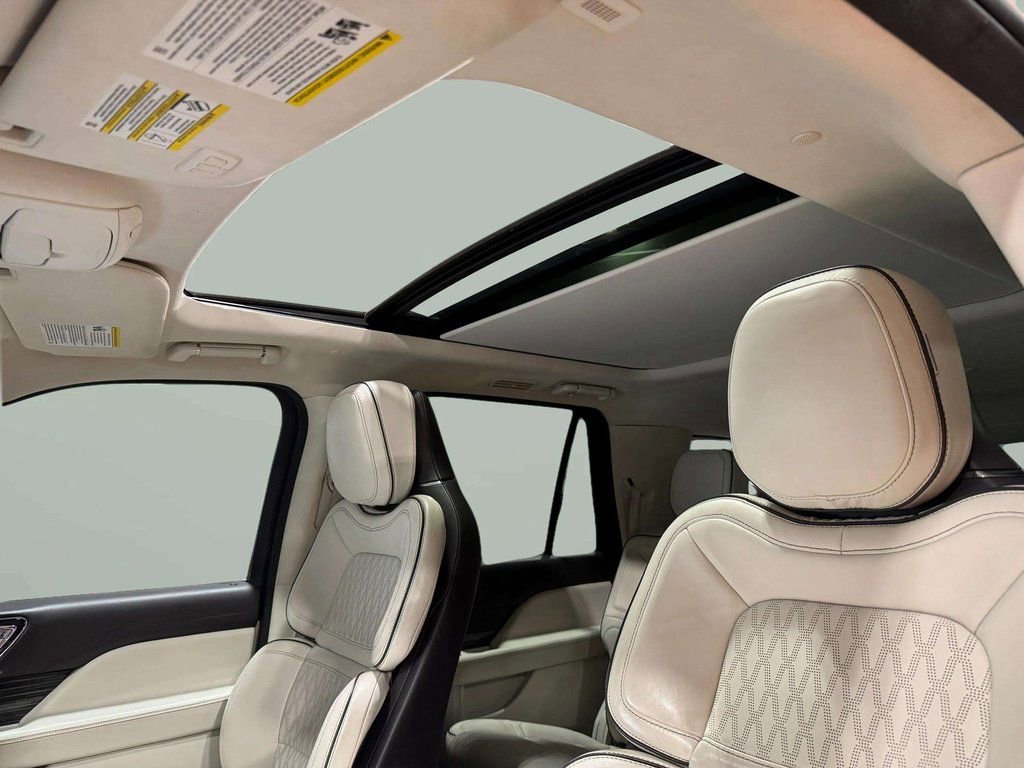 Used 2021 Lincoln Navigator L Black Label w/ Special Edition Package image 16