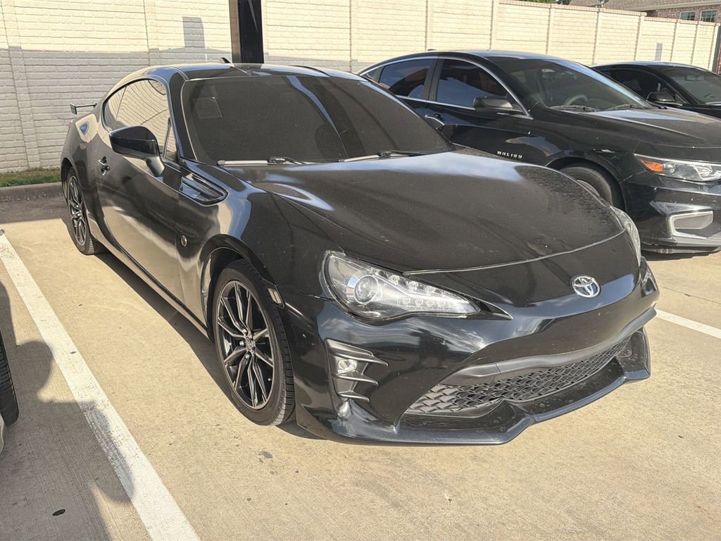 Used 2020 Toyota 86 RWD image 2