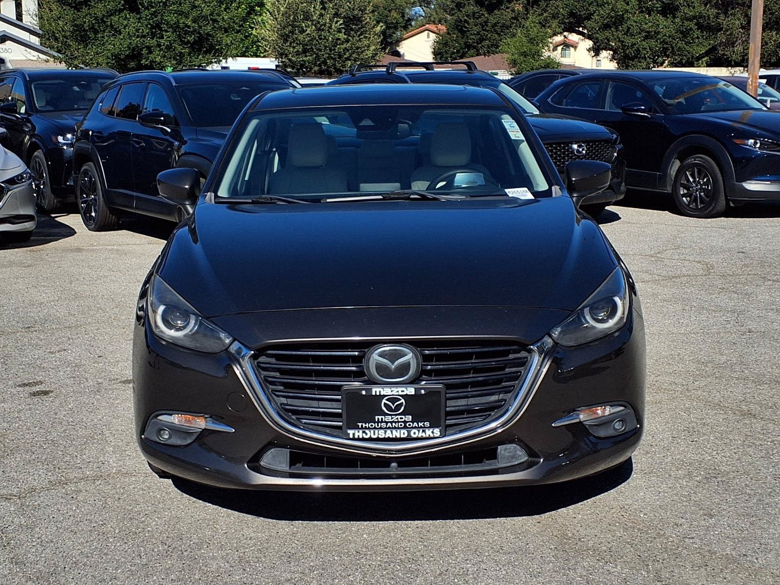 Used 2018 MAZDA MAZDA3 Grand Touring w/ Premium Equipment Package FWD image 2