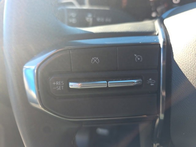 Used 2023 GMC Canyon AT4 w/ AT4 Premium Package image 17