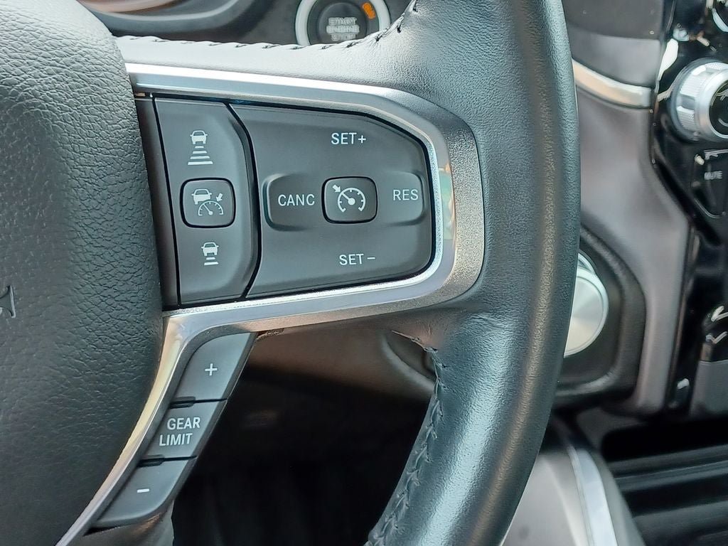 Used 2023 RAM 1500 Laramie AWD/4WD image 18